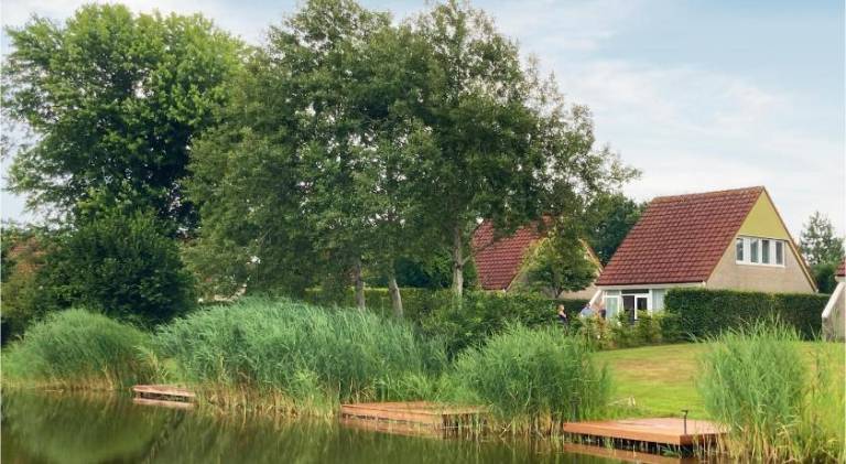 House with pool in Groningen