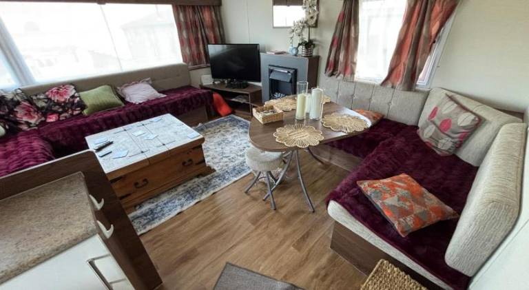 Pleasant vacation home with pool | Close to the beach | Dogs allowed in Aberystwyth