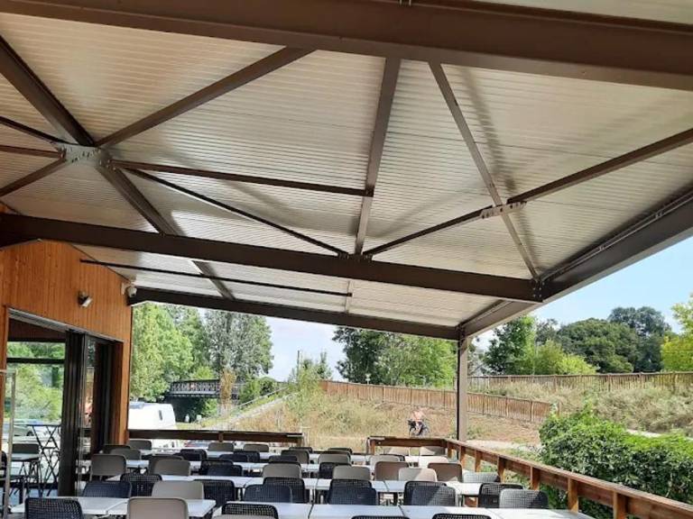 Mobile home with patio & heated pool — photo 3