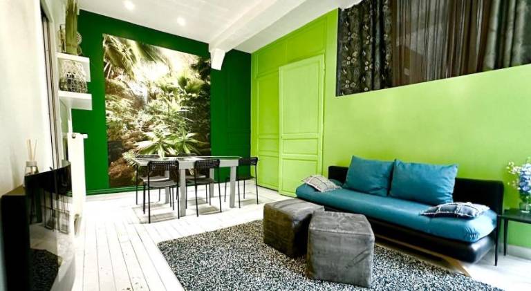 Apartment with 2 rooms for 5 persons in Rouen