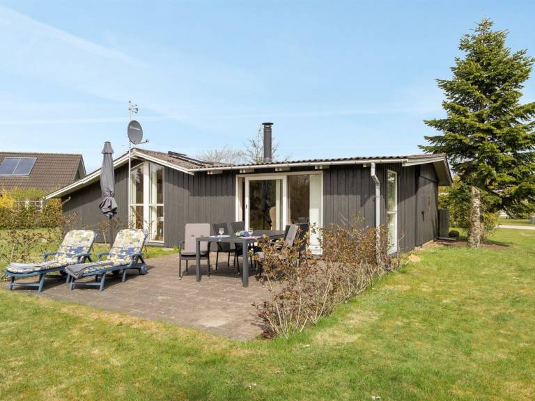 Vacation home with terrace — photo 5