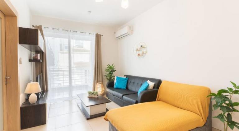 Rental apartment with 2 rooms for 6 persons in St. Julian's