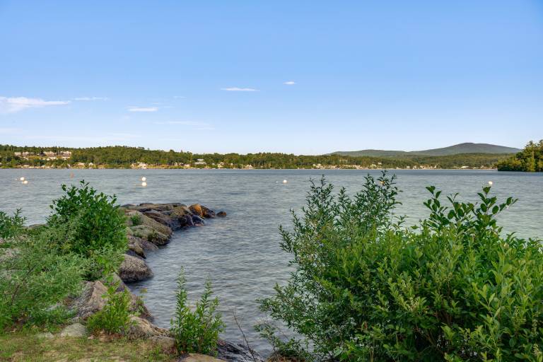 Lake & Beach Access: Family Townhome in Laconia — photo 2