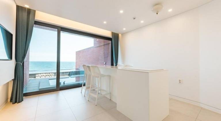 Pohang Case Poolvilla — photo 3
