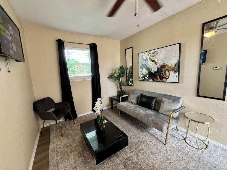 Apartment  East Arlington
