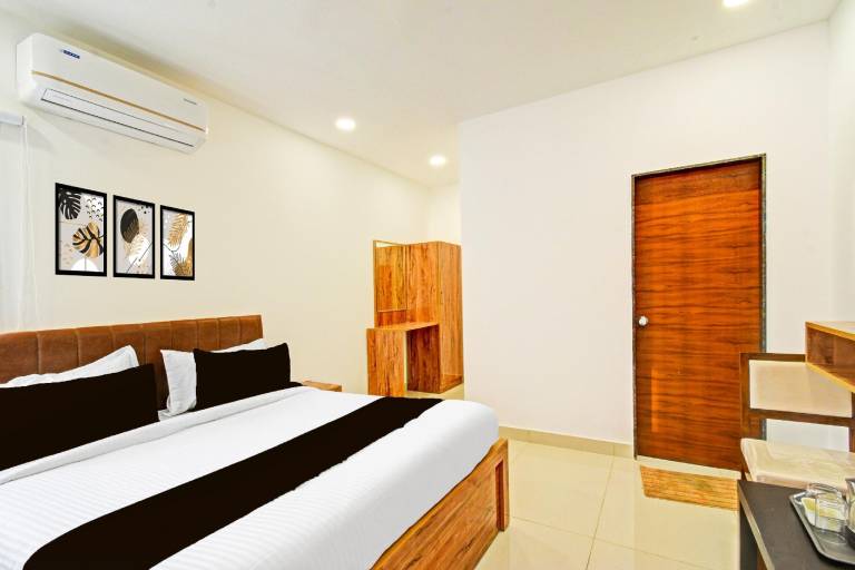 Super Townhouse Oak Suchitra Kompally Road formerly Sun Moon Hotels — photo 2