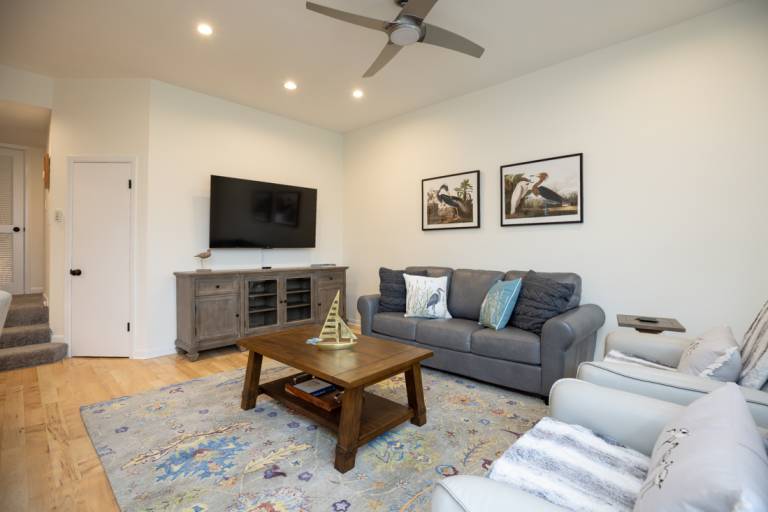 7454 Anchorage: Spacious Villa, Pet Friendly, Close to Marina, Free Bikes — photo 2