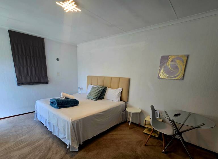 1 Schlafzimmer mit eigenem Bad ensuite