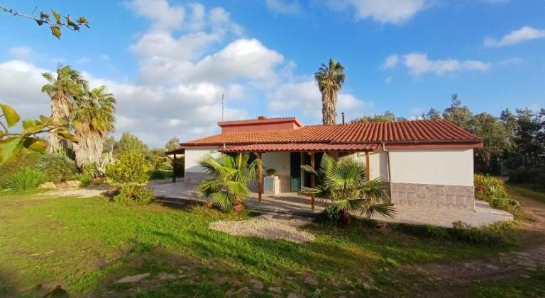 House with yard in Alghero