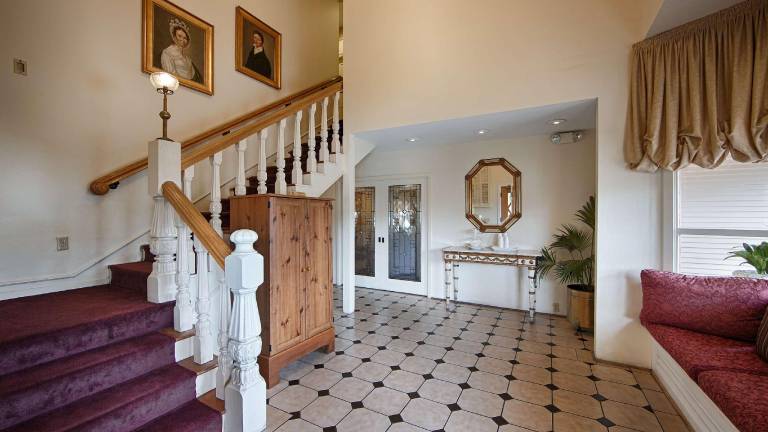 Victorian Inn — photo 4