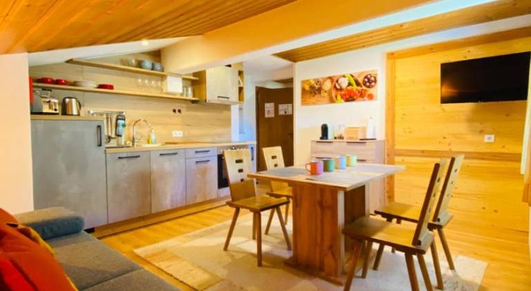 Apartment with terrace, garden & sauna in Sankt Leonhard im Pitztal