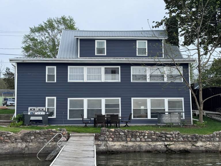 House  Conesus Lake