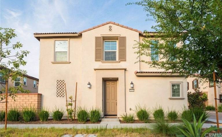 House  Menifee