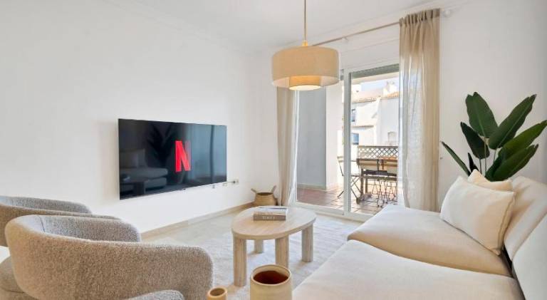Apartment with pool in Marbella
