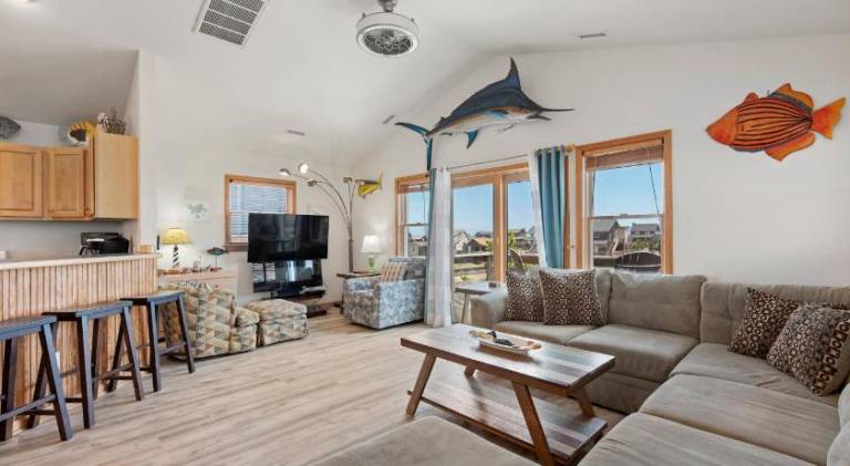 Vacation home with pool & hot tub | Close to the beach | Pets allowed — photo 2