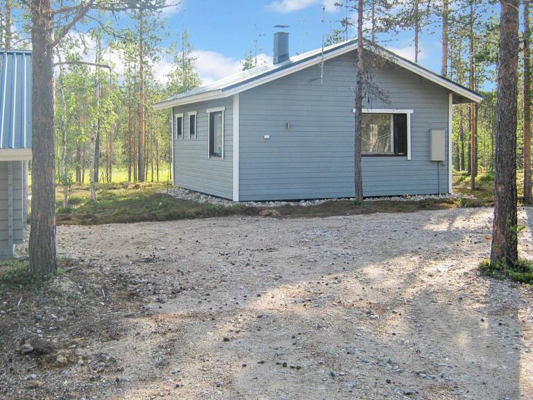 Vacation home with sauna & patio in Enontekio