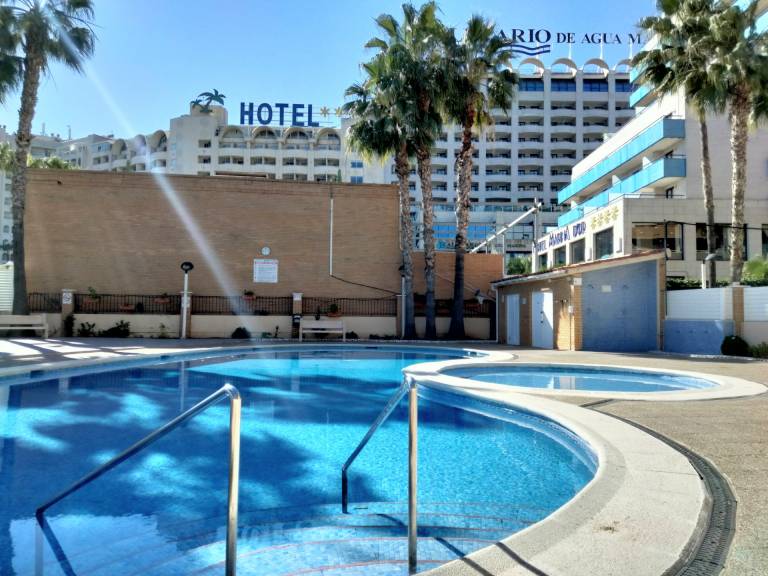 Rental apartment with yard, pool & terrace | Sea view in Oropesa del Mar