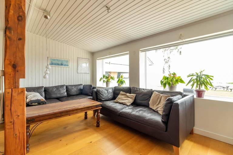 Child-friendly vacation home with barbeque, sauna & patio | Sea view | Dogs allowed — photo 5