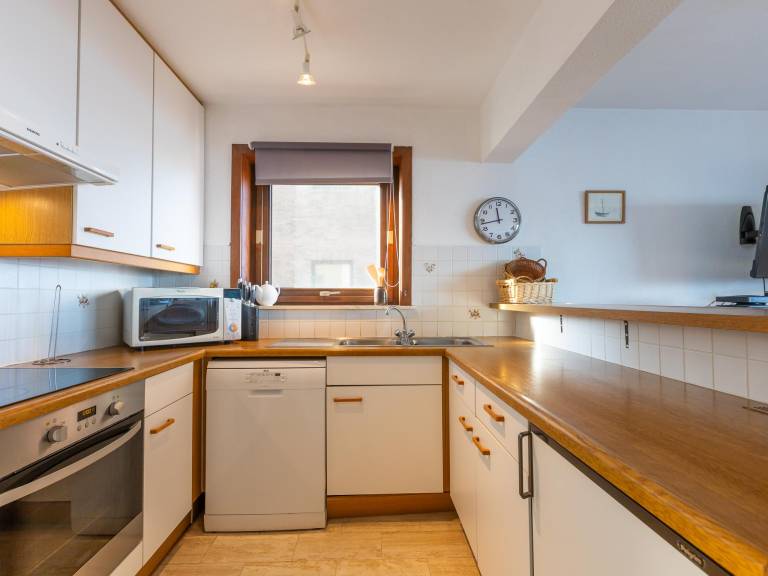 Holiday apartment with patio | Sea view — photo 4
