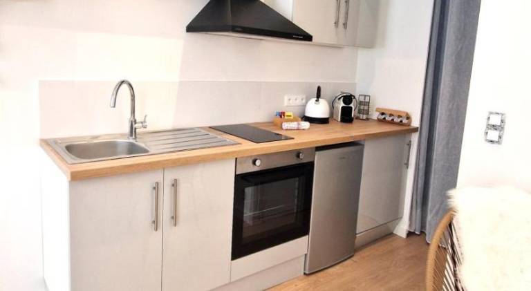 Rental apartment with jacuzzi — photo 4