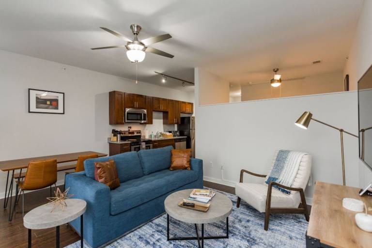 CozySuites MusicRow Astonishing Studio free parking 53