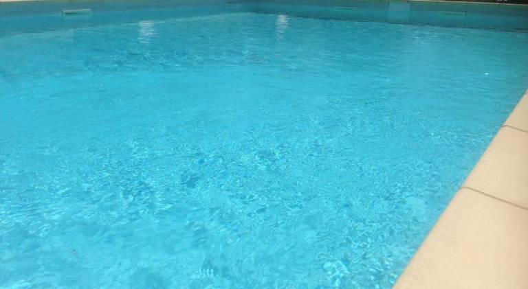 Holiday apartment with yard, terrace & pool — photo 5