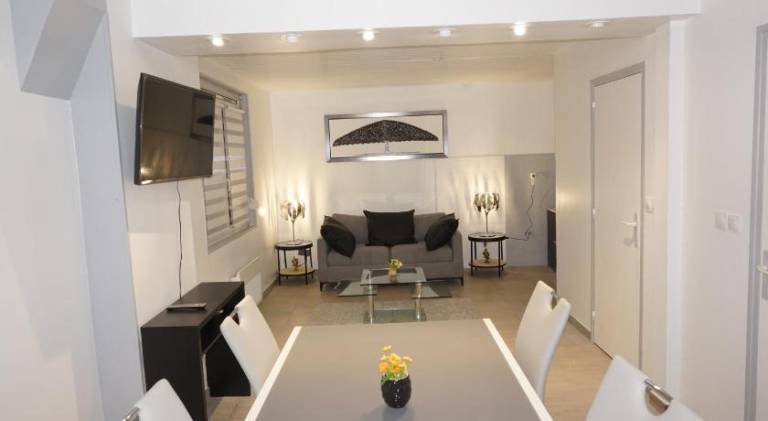 Rental apartment with 1 room for 6 persons — photo 3