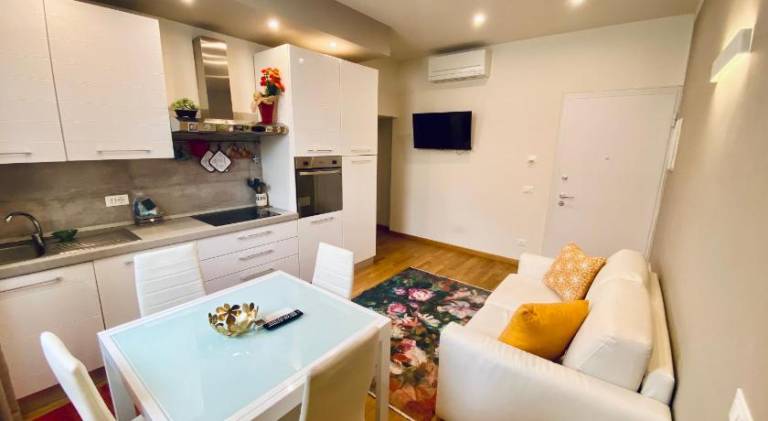 Rental apartment with 2 rooms for 6 persons — photo 2