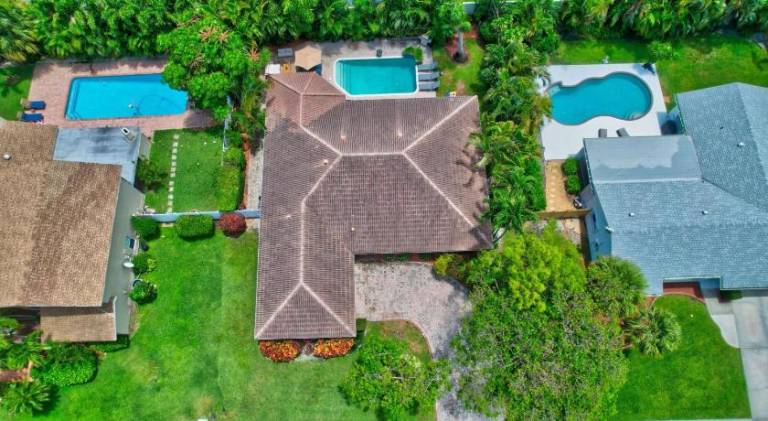 Villa with pool | Pets allowed — photo 4
