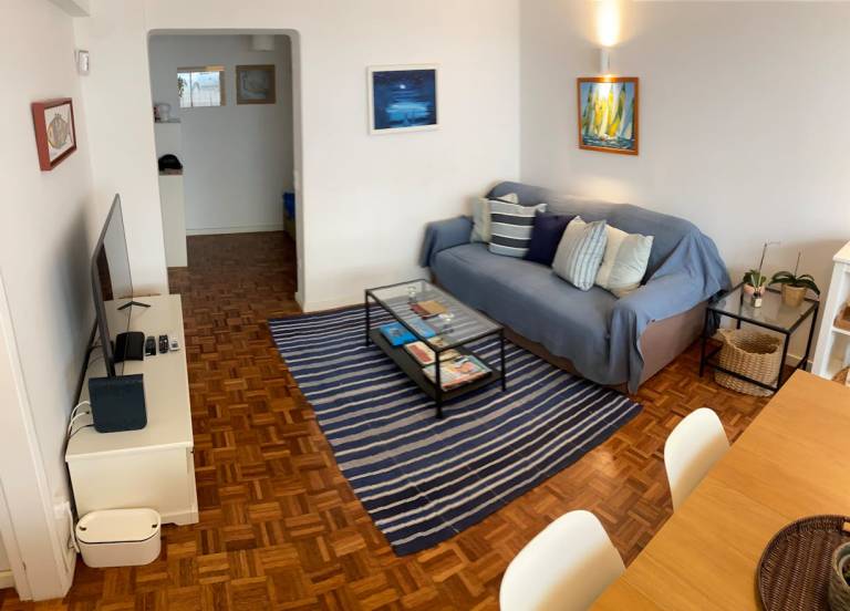 Apartment with patio & grill — photo 4