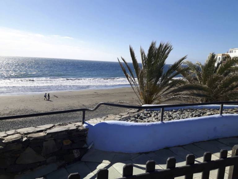 Nice rental apartment with heated pool & garden | Beach nearby | Pets allowed — photo 2
