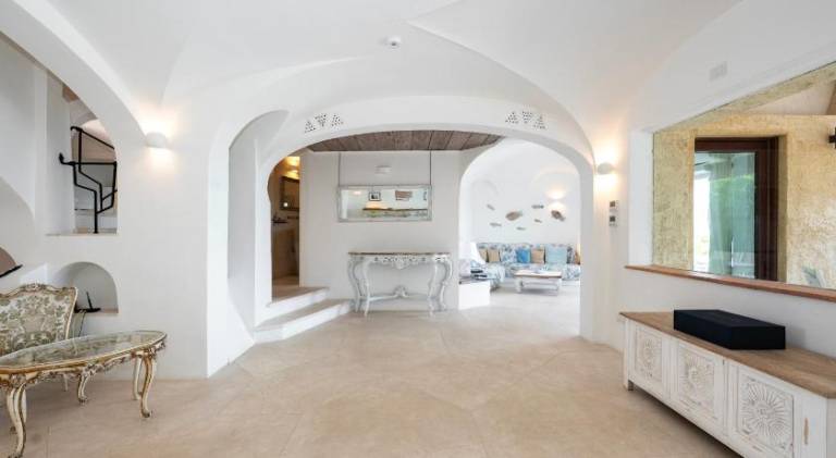 Villa with patio, yard & BBQ — photo 4