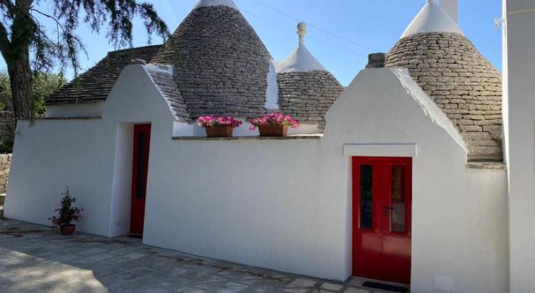 Charming vacation home with jacuzzi & pool | Pet-friendly in Franca
