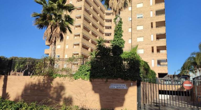 Lovely apartment with pool, patio & yard | Next to the beach | Pets are welcome in Oropesa del Mar
