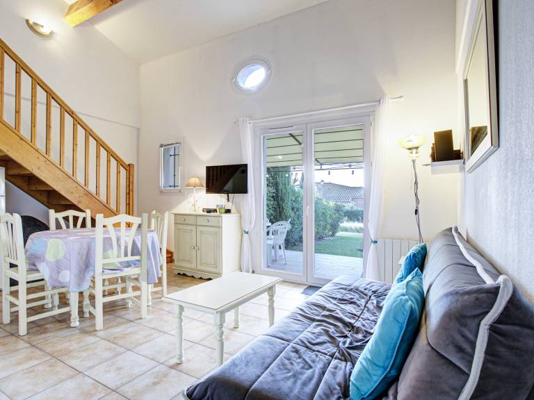 Villa with garden, pool & BBQ — photo 2