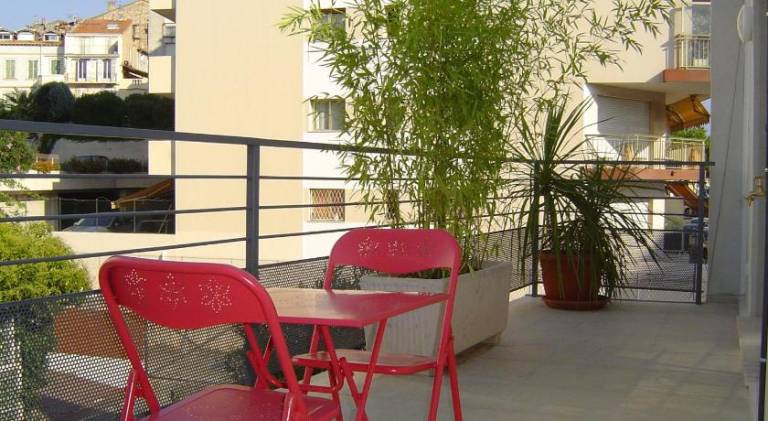 Nice apartment with patio | Beach nearby | Pet-friendly — photo 4