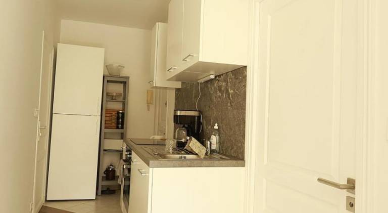 Fully equipped pleasant rental apartment with jacuzzi, garden & patio | Perfect for remote work | Pets are welcome — photo 5