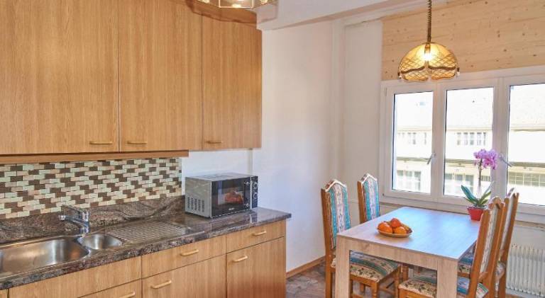 Apartment with 2 rooms for 5 persons — photo 4