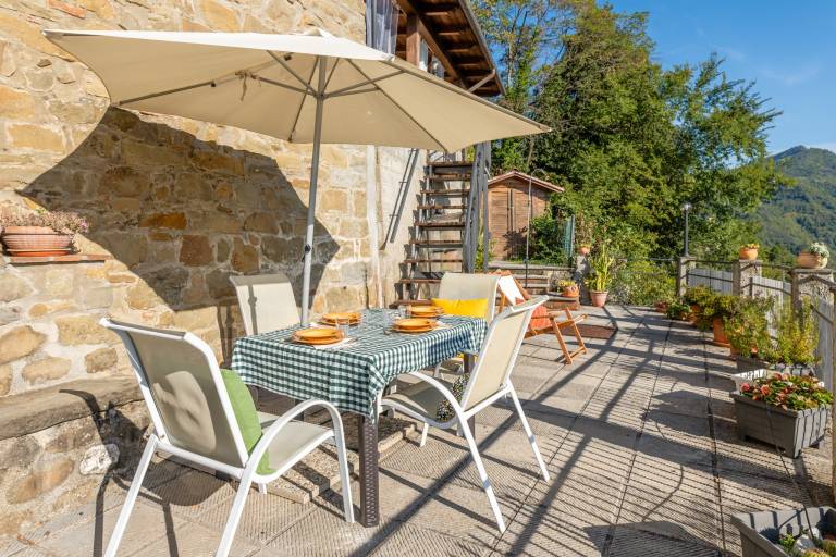 Apartment "Il Belvedere sulla Valle House" with Mountain View, Wi-Fi & Terrace — photo 2