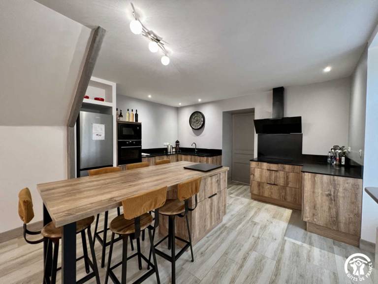 Gite with garden, BBQ & patio — photo 5