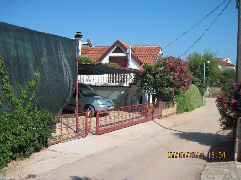 Nice holiday apartment with terrace & barbecue | Close to the beach | Pet-friendly — photo 2