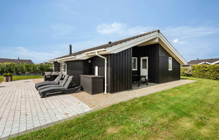 Ferienhaus mit Hund in Flovt Strand für max. 8 Gäste