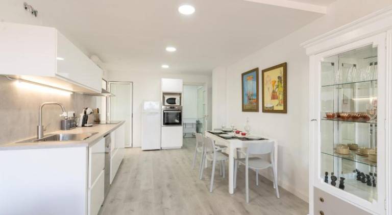 Apartment with 2 rooms for 6 persons — photo 3
