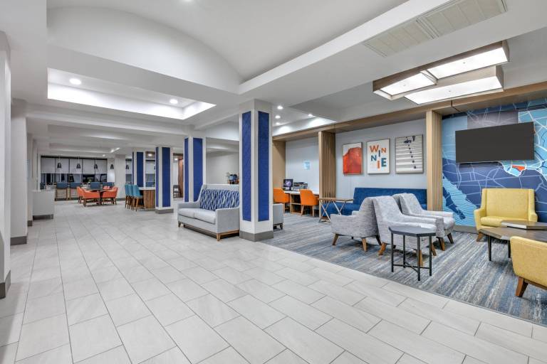 Holiday Inn Express Hotel & Suites Winnie By IHG — photo 3