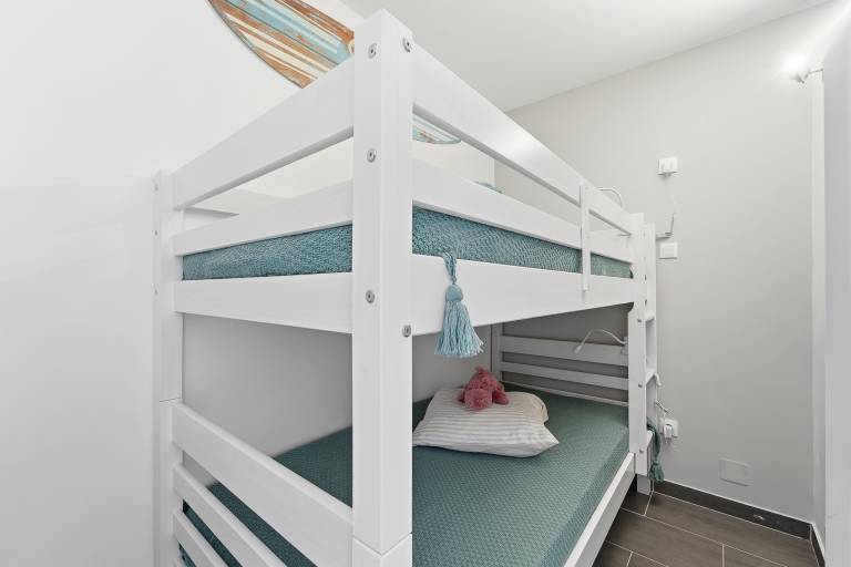 Child-friendly apartment with terrace & heated pool | Sea view | Close to the beach | Dogs allowed — photo 4