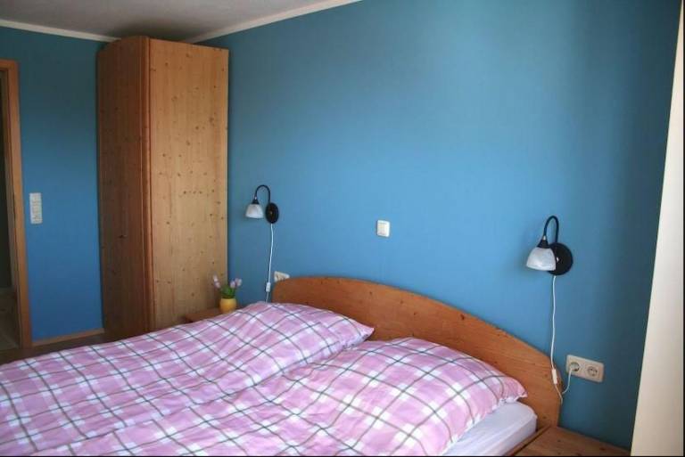 Ferienwohnung "Orther Hafenblick" – Komfortabler Meerblick und familienfreundliche Ausstattung — photo 5
