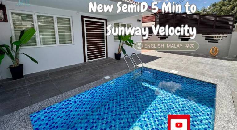 Vacation home with pool in Kuala Lumpur