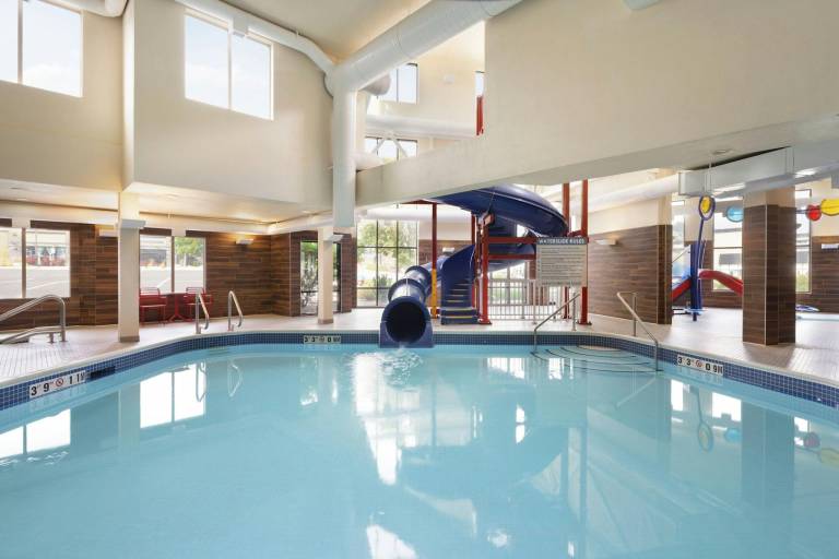 Fairfield by Marriott Inn & Suites West Kelowna — photo 3