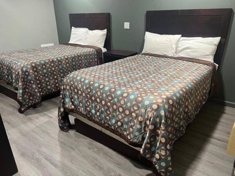 Red Carpet Inn — photo 5