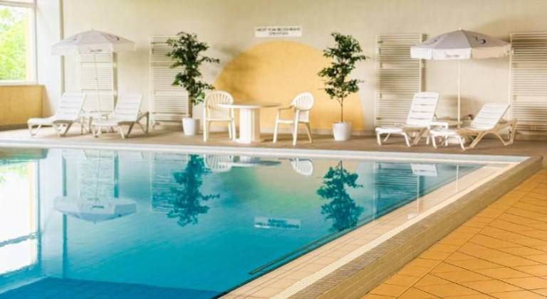 Neu! Hirschgrund 10 OG Panorama, Sauna, Pool — photo 5
